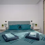 Villa Two Luxury With Private Pools Near Old Town