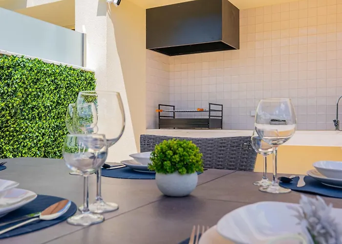 Villa Two Luxury With Private Pools Near Old Town Albufeira