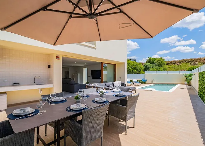 Two Luxury With Private Pools Near Old Town Villa Albufeira