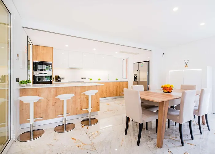 Villa Two Luxury With Private Pools Near Old Town