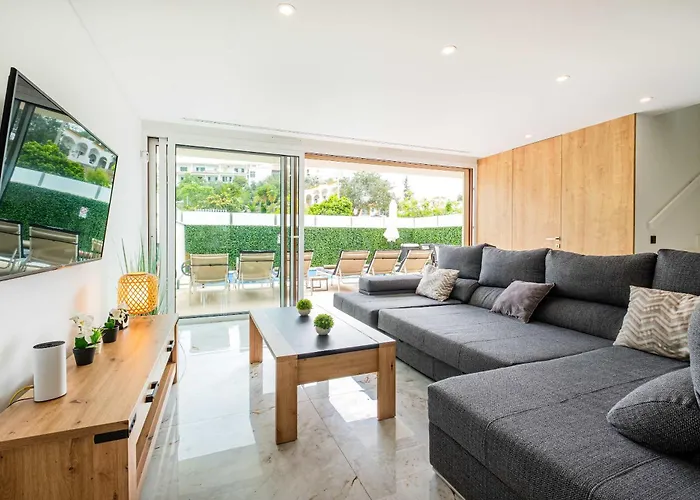 Villa Two Luxury With Private Pools Near Old Town *