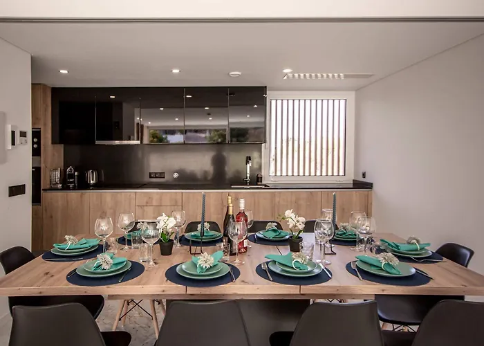 Villa Two Luxury With Private Pools Near Old Town Albufeira