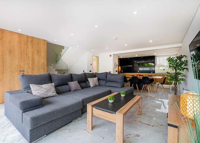 Villa Two Luxury With Private Pools Near Old Town