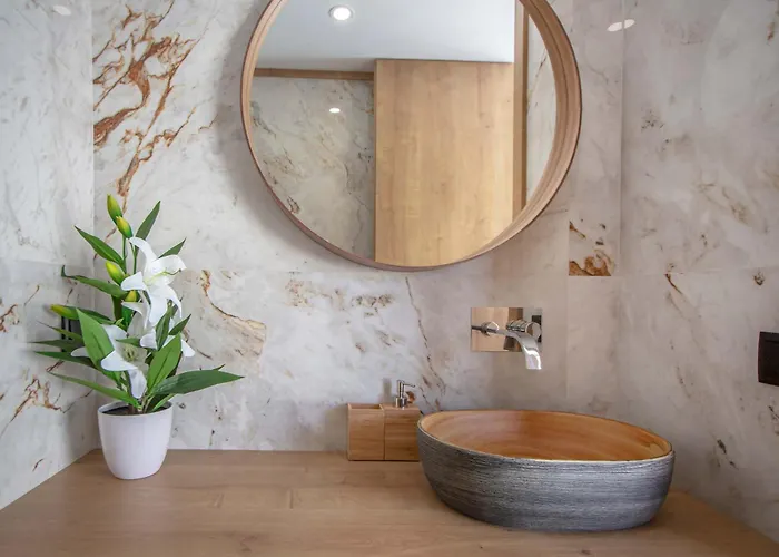 Two Luxury With Private Pools Near Old Town