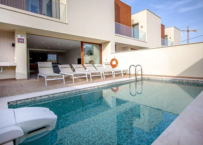 Two Luxury With Private Pools Near Old Town Villa
