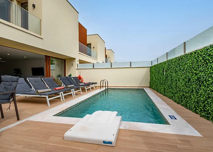 Two Luxury With Private Pools Near Old Town Villa Albufeira