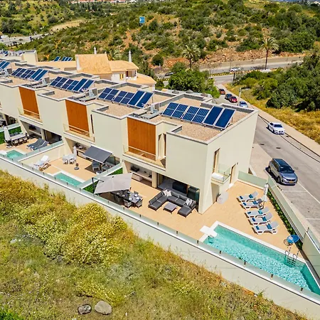 Villa Two Luxury With Private Pools Near Old Town *