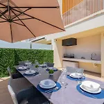 빌라 Two Luxury With Private Pools Near Old Town