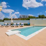 Two Luxury With Private Pools Near Old Town 别墅 *