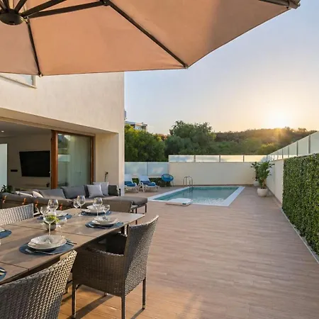Two Luxury With Private Pools Near Old Town Villa