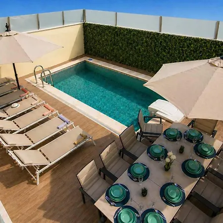Two Luxury With Private Pools Near Old Town 빌라 알부페이라