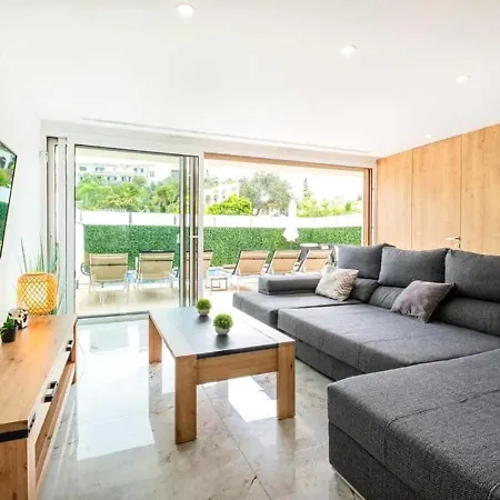Two Luxury With Private Pools Near Old Town